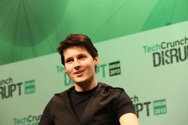 Павла Дурова наградили за принципиальную позицию против цензуры